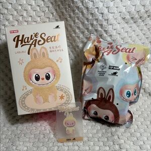 The Monsters Labubu 'Have A Seat' Vinyl Face Plush Pendant ⚠️FREEBIE⚠️